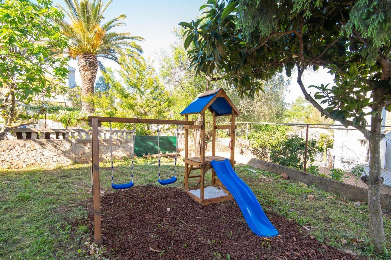 Holiday Home Loviste Bagian luar foto